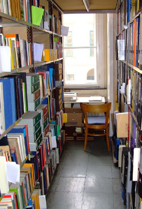Blick in die Bibliotheksräume (Foto: DÖW)