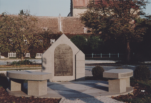 Laa/Thaya - Denkmal Burgplatz