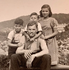 Ernst Pressburger mit seinen Kindern