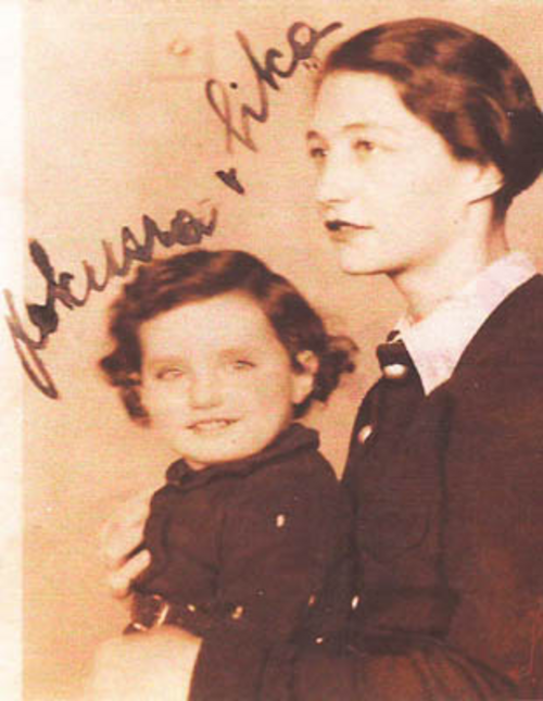 Anny Peczenik mit ihrer Tochter (Foto: Privatbesitz)