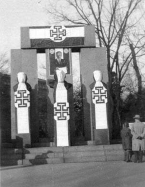 Februar 1934: Denkmal der Republik