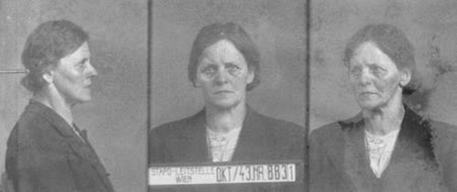 Anna Schlenz Anna Schlenz